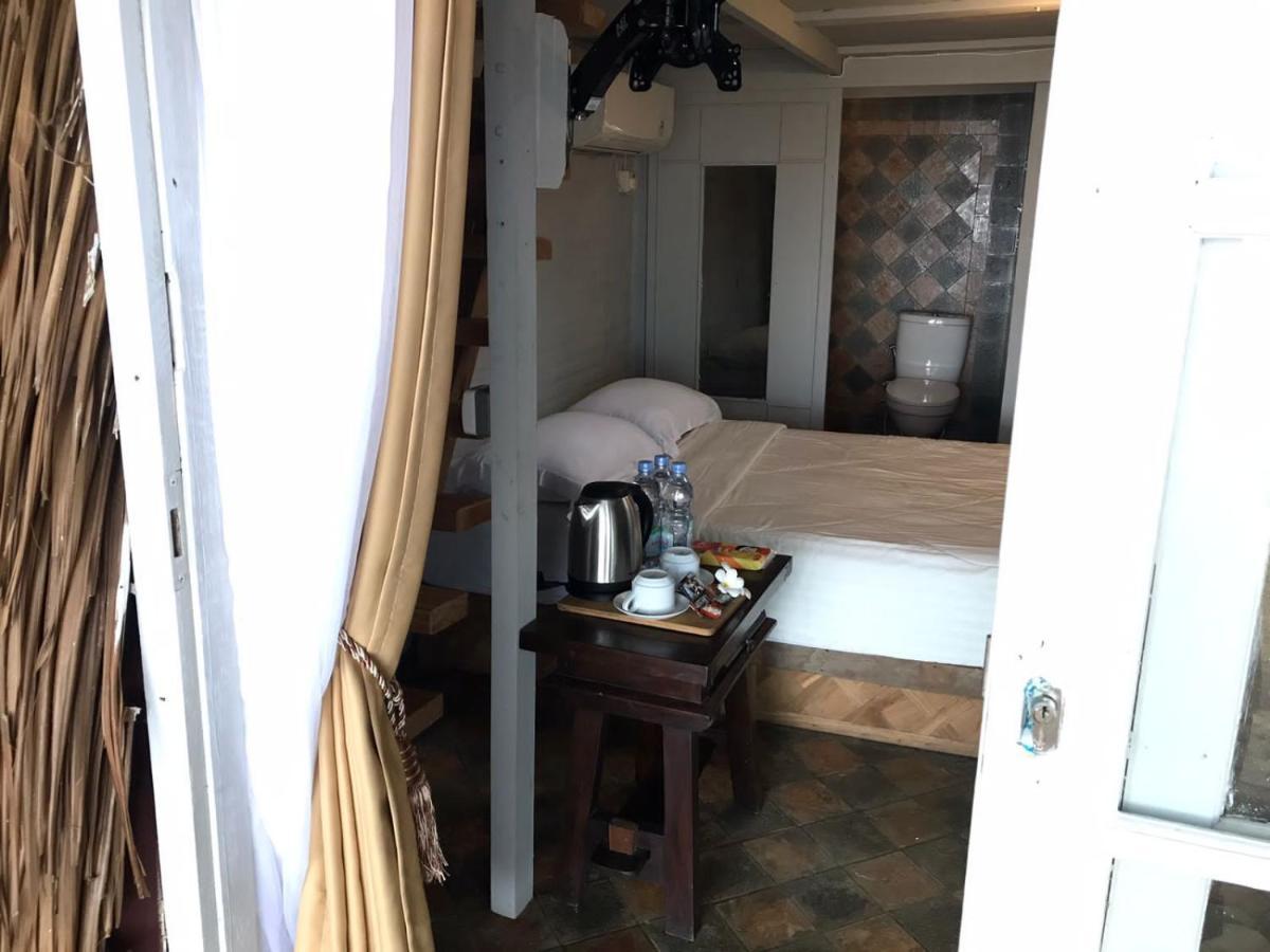 Villa Isabella Putri B&B Jepara Extérieur photo