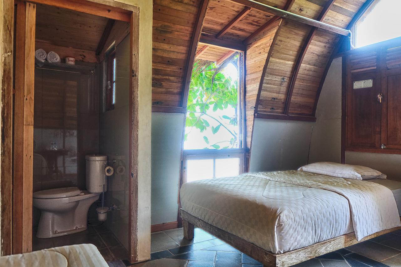 Villa Isabella Putri B&B Jepara Extérieur photo
