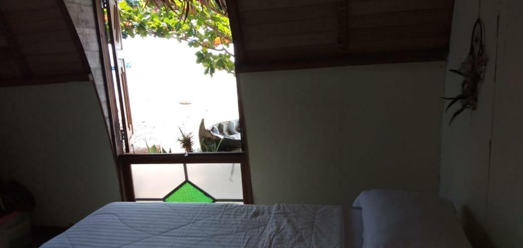 Villa Isabella Putri B&B Jepara Extérieur photo
